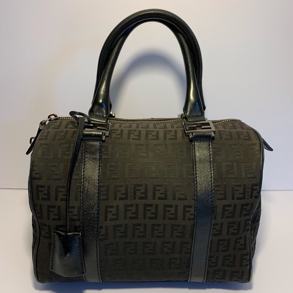 ❌SOLD❌FENDI - Picture 1 of 8